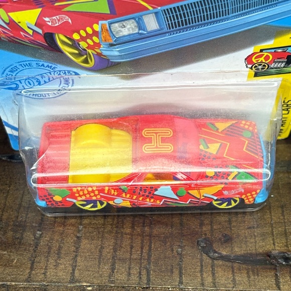 '2020 Hot Wheels 80 El Camino Toy Car HW Art Cars 44/250 - Bundle and save 2/$15 - Picture 3 of 4